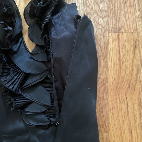 NWT WHBM Silk Ruffle Sleeveless Halter Top - Picture 2 of 8